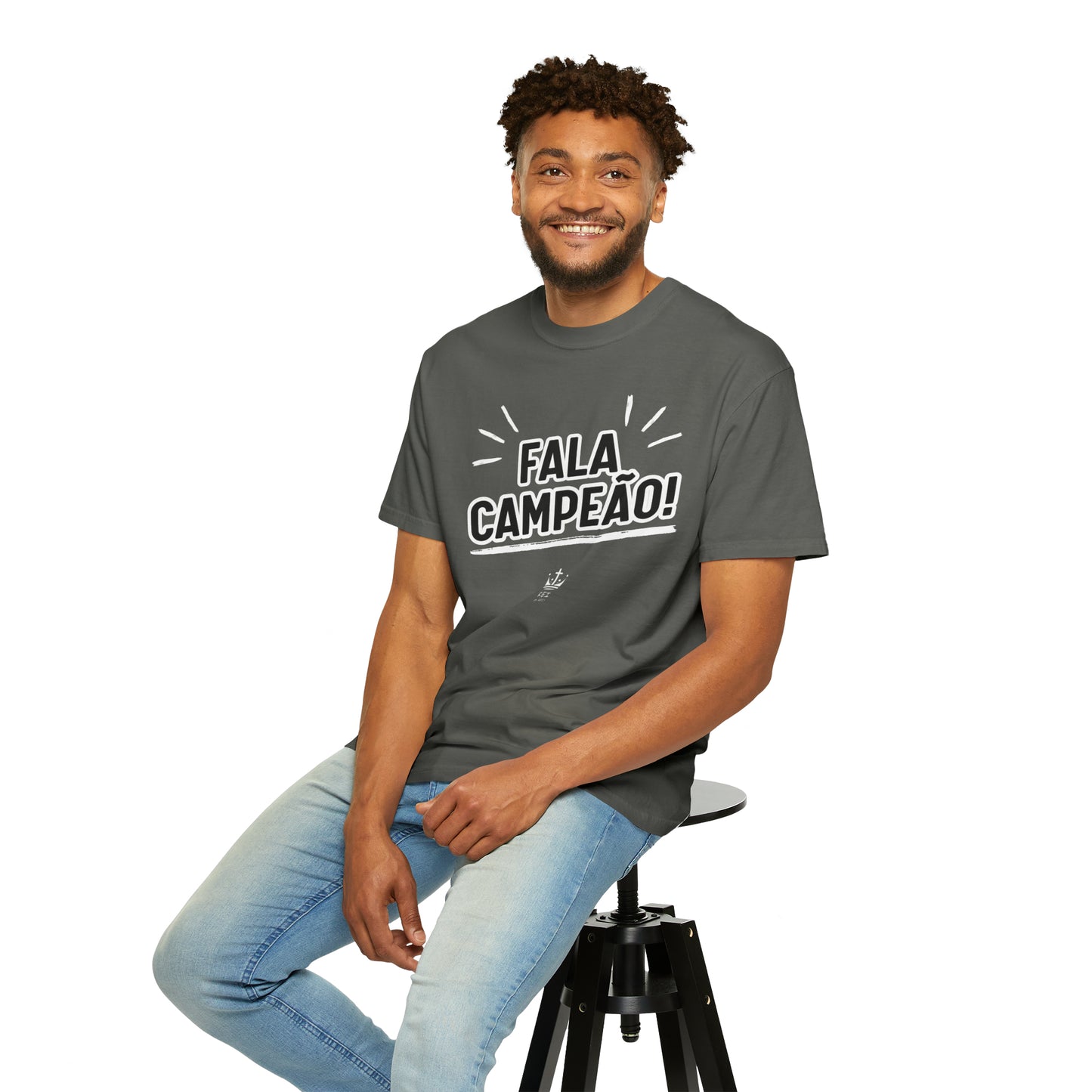 Camiseta Unissex Estampa Branca - Fala Campeão